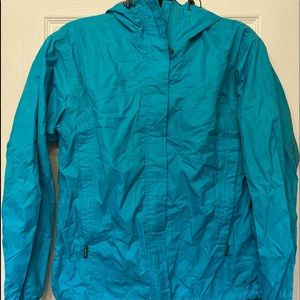 Womens size Medium hooded rain coat. Blue